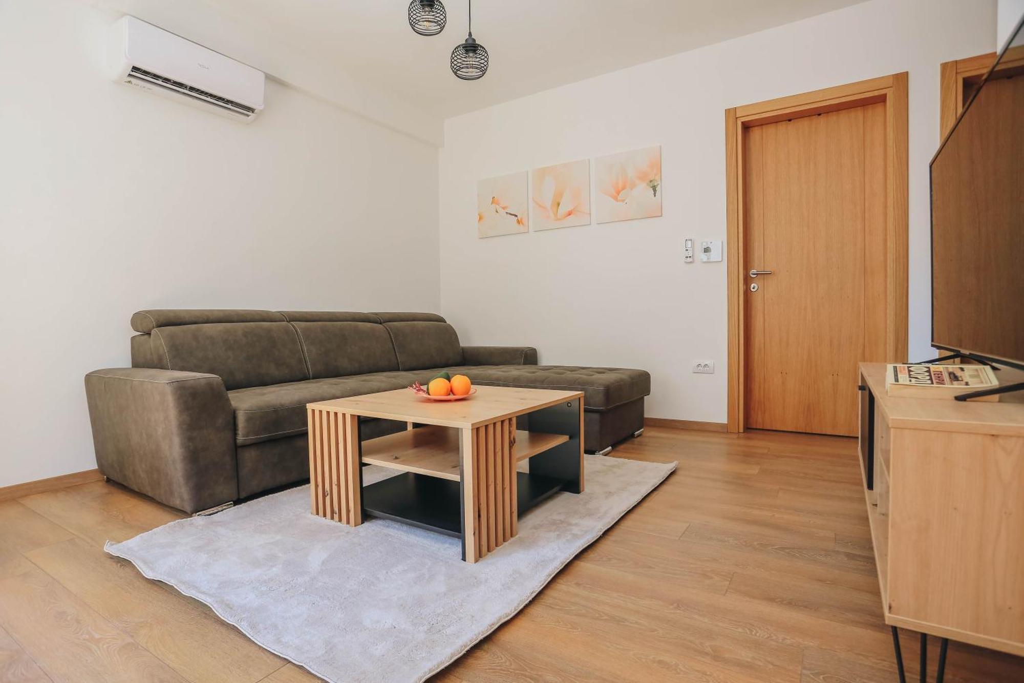 Apartment Toplish 1 In
